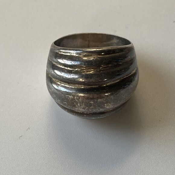 Vintage Sterling Silver 925 Ring Size 6.5 Modernist Domed Chunky Unisex Oxidized - Picture 1 of 13